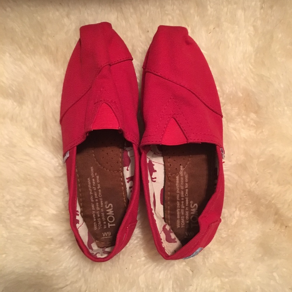 Red TOMS